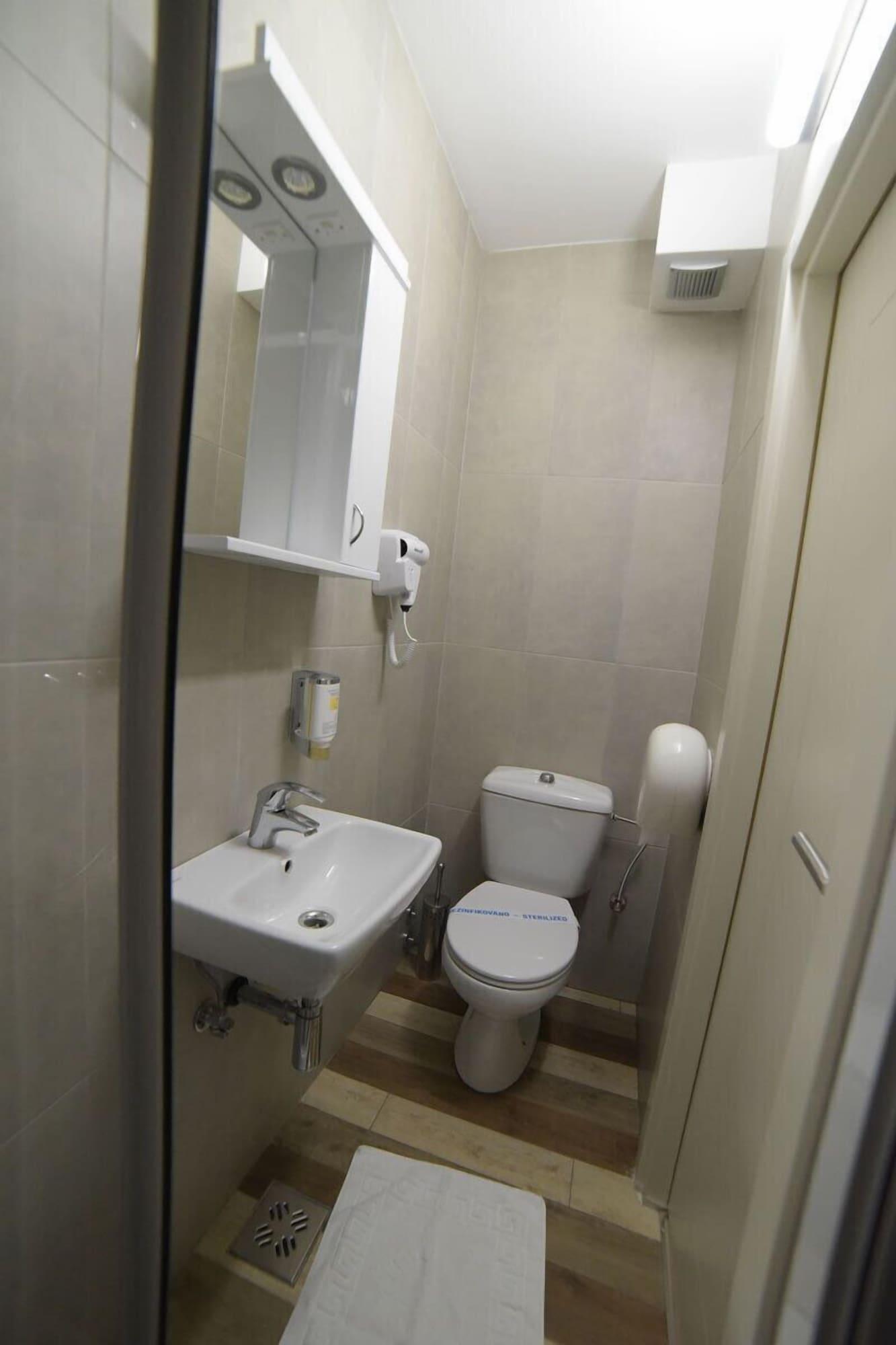 Garni House 46 Plus Belgrad Exterior foto