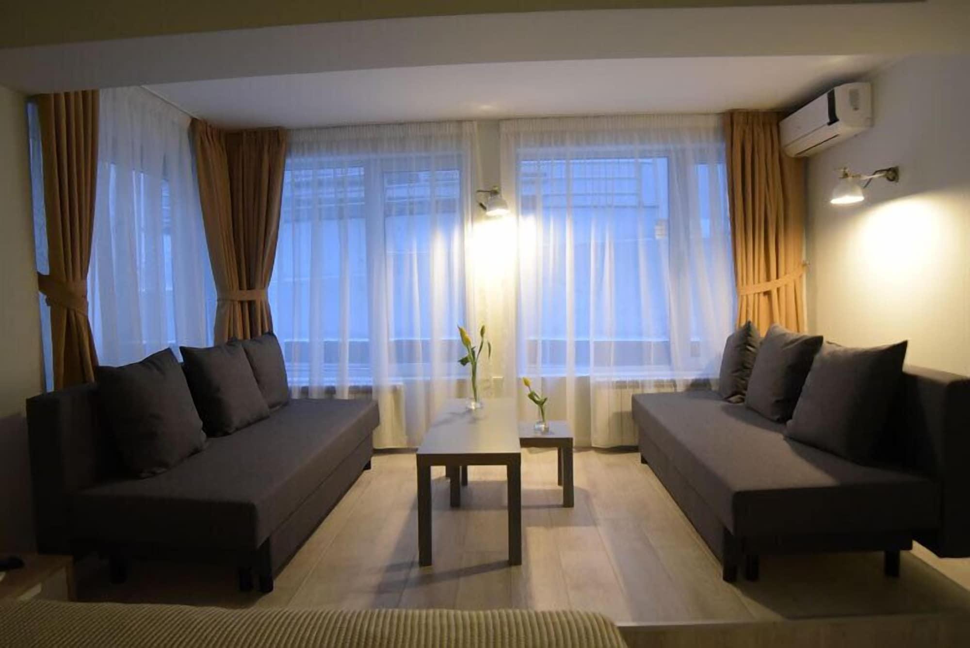 Garni House 46 Plus Belgrad Exterior foto