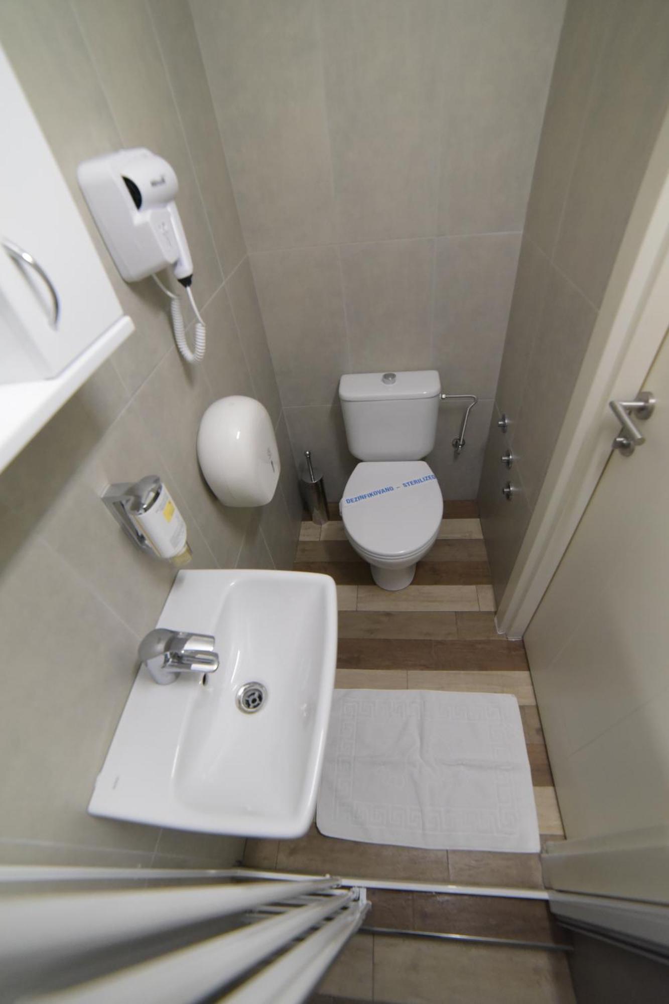 Garni House 46 Plus Belgrad Exterior foto